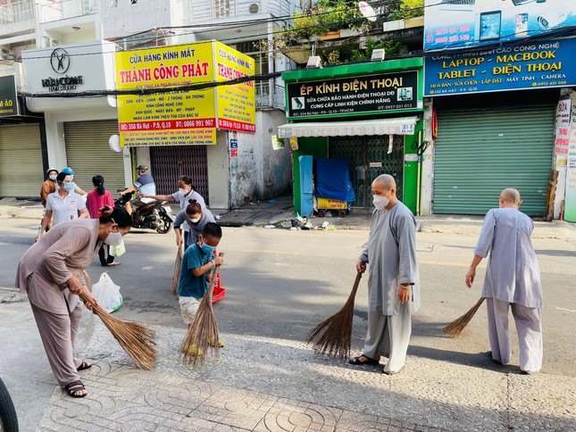 Tạo môi trường thông thoáng, sạch đẹp đón mừng Phật đản Tạo môi trường thông thoáng, sạch đẹp đón mừng Phật đản