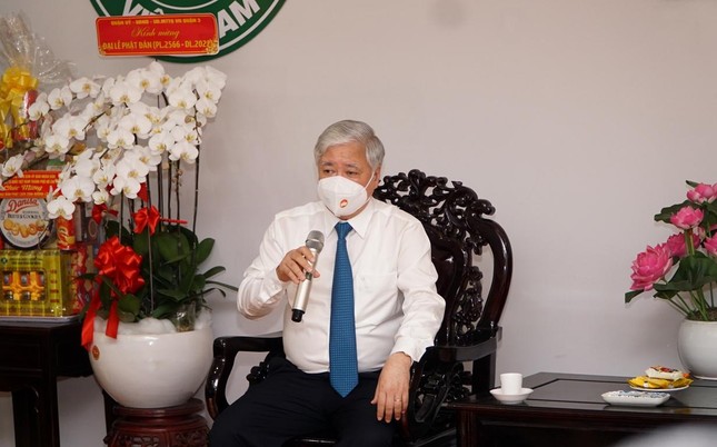 Ông Đỗ Văn Chiến chúc mừng Phật đản an lành, tốt đẹp nhất đến Tăng Ni, Phật tử Ông Đỗ Văn Chiến chúc mừng Phật đản an lành, tốt đẹp nhất đến Tăng Ni, Phật tử