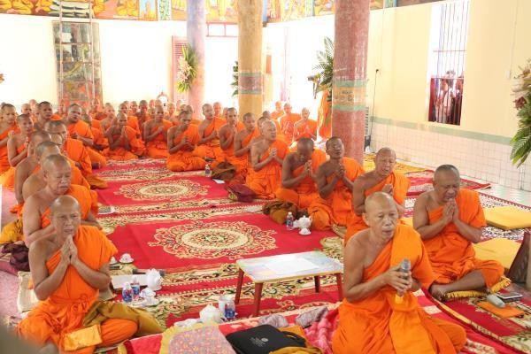 Hòa thượng Danh Đổng - Hòa thượng Tế độ giới đàn ban giáo giới đến tân Tỳ-kheo Hòa thượng Danh Đổng - Hòa thượng Tế độ giới đàn ban giáo giới đến tân Tỳ-kheo