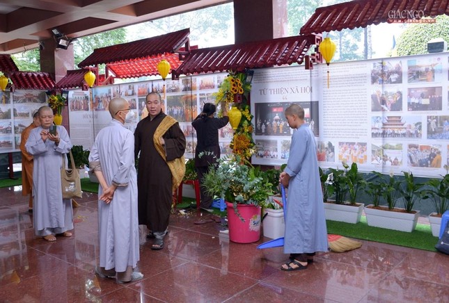 Khoảng 400 tấm ảnh nêu bật thành tựu Phật sự của Giáo hội TP.HCM Khoảng 400 tấm ảnh nêu bật thành tựu Phật sự của Giáo hội TP.HCM