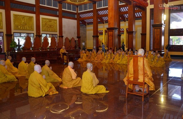 Bố-tát là ngày định kỳ thuyết giới, cùng nhắc nhở nhau về giới pháp của hành giả xuất gia