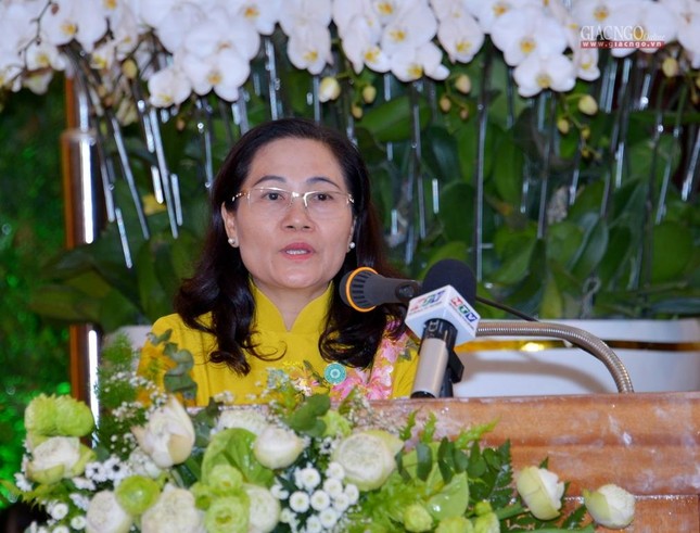 Bà Nguyễn Thị Lệ phát biểu tại đại hội Bà Nguyễn Thị Lệ phát biểu tại đại hội