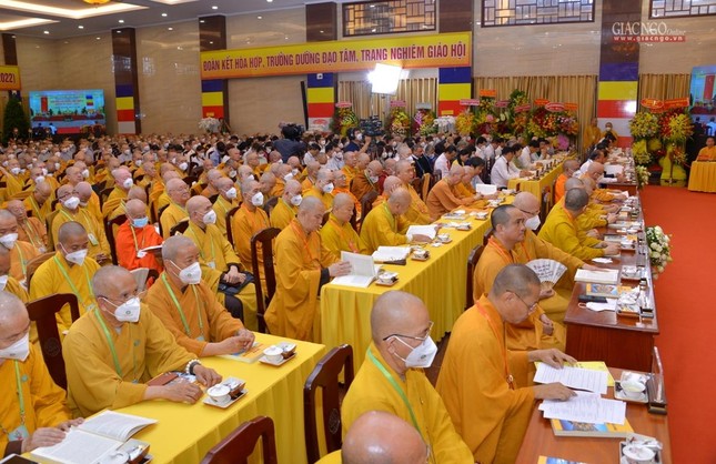 Đại biểu tham dự báo cáo tại đại hội Đại biểu tham dự báo cáo tại đại hội