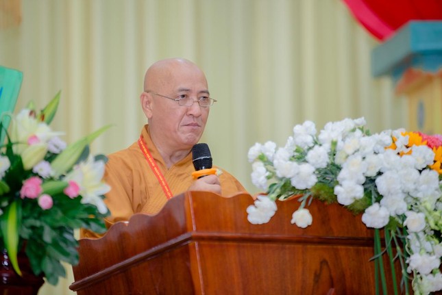 Hòa thượng Thích Huệ Thông phát biểu khai mạc