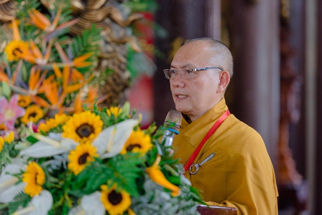 Thượng tọa Thích Phước Thành phát biểu khai mạc