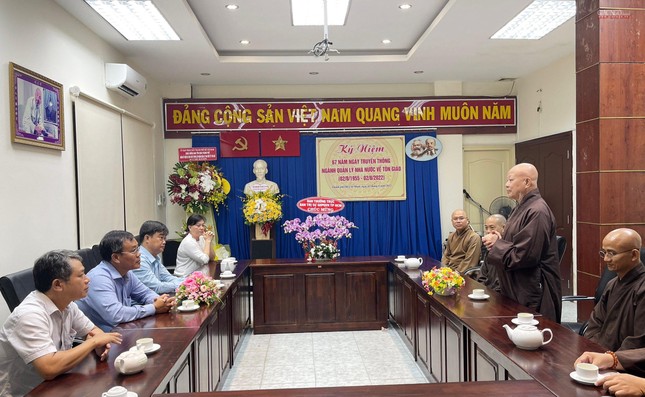 Hòa thượng Thích Lệ Trang có lời chúc mừng đến lãnh đạo Sở Nội vụ, Ban Tôn giáo TP.HCM nhân Kỷ niệm 67 năm Ngày truyền thống của ngành Quản lý nhà nước về tôn giáo Hòa thượng Thích Lệ Trang có lời chúc mừng đến lãnh đạo Sở Nội vụ, Ban Tôn giáo TP.HCM nhân Kỷ niệm 67 năm Ngày truyền thống của ngành Quản lý nhà nước về tôn giáo