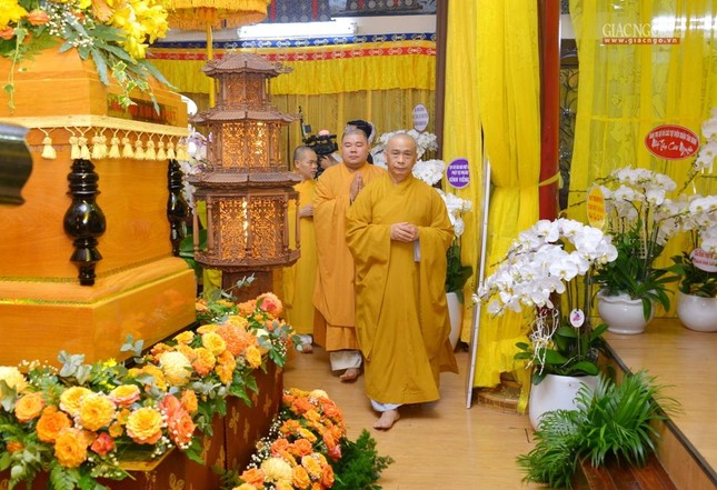 Thượng tọa Thích Tâm Chơn, Trưởng ban Trị sự quận Bình Thạnh hữu nhiễu kim quan Thượng tọa Thích Tâm Chơn, Trưởng ban Trị sự quận Bình Thạnh hữu nhiễu kim quan