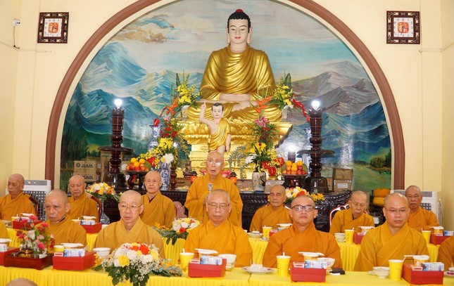 Trưởng lão Hòa thượng Thích Tịnh Hạnh sách tấn đến chư hành giả an cư - Ảnh: Minh Lộc Trưởng lão Hòa thượng Thích Tịnh Hạnh sách tấn đến chư hành giả an cư - Ảnh: Minh Lộc