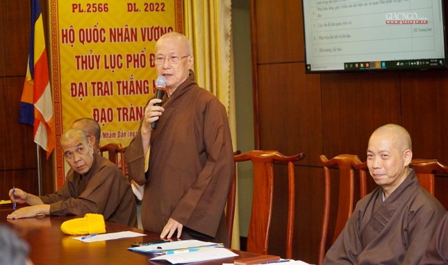 Hòa thượng Thích Chơn Không phát biểu tại buổi họp Hòa thượng Thích Chơn Không phát biểu tại buổi họp