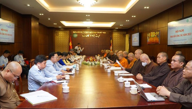 Quang cảnh buổi làm việc của hai đơn vị tại Việt Nam Quốc Tự Quang cảnh buổi làm việc của hai đơn vị tại Việt Nam Quốc Tự