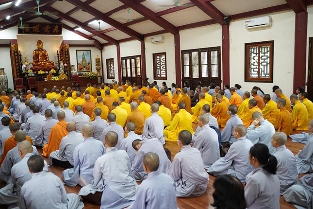 Hòa thượng Thích Bảo Nghiêm gặp gỡ Tăng Ni sinh Trường Trung cấp Phật học TP.Đà Nẵng