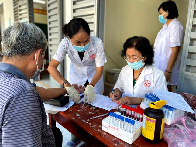 Lấy máu xét nghiệm Lấy máu xét nghiệm