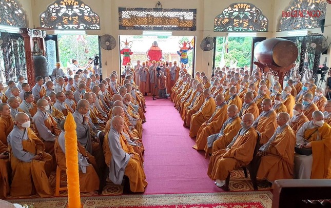 Chư Ni Phân ban Ni giới Trung ương, TP.HCM và các tỉnh thành chứng minh lễ chung thất