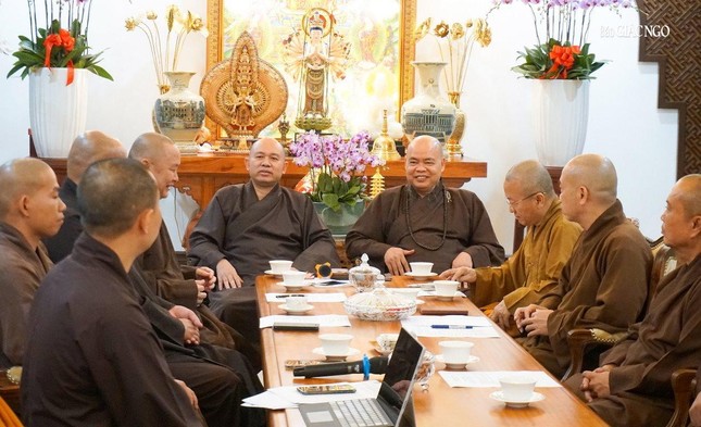 Chư tôn đức thảo luận chuẩn bị tổ chức tọa đàm về hoạt động quốc tế của GHPGVN, tại Bình Định Chư tôn đức thảo luận chuẩn bị tổ chức tọa đàm về hoạt động quốc tế của GHPGVN, tại Bình Định