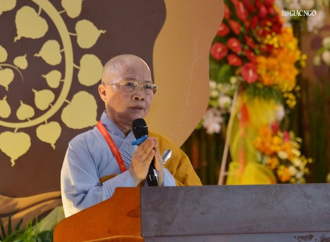 Ni trưởng Thích nữ Như Thảo dâng lời tưởng niệm tại Đại lễ tưởng niệm