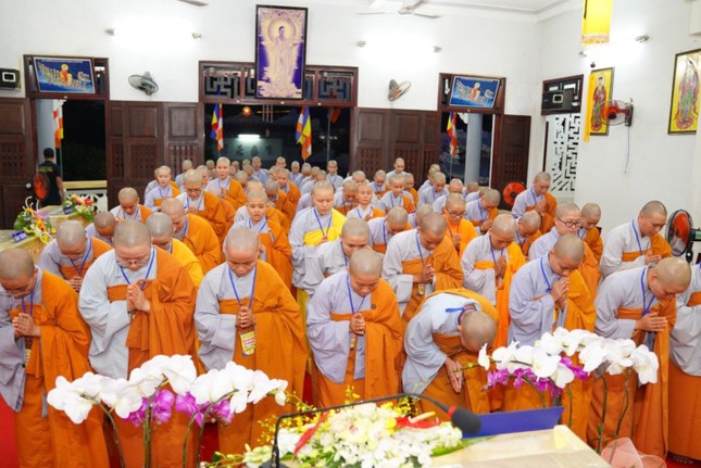 Đảnh lễ Tam bảo