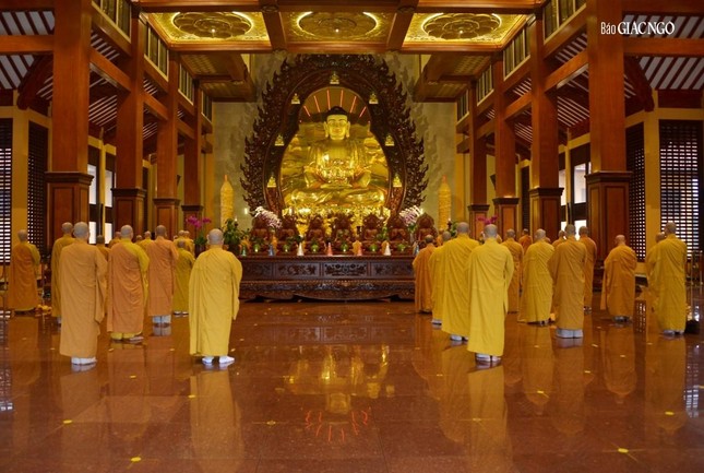 Nhằm nuôi lớn các thiện pháp, giới thân huệ mạng Nhằm nuôi lớn các thiện pháp, giới thân huệ mạng