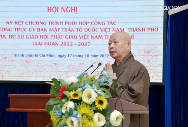 Hòa thượng Thích Lệ Trang phát biểu tại buổi lễ ký kết Hòa thượng Thích Lệ Trang phát biểu tại buổi lễ ký kết