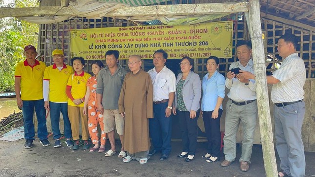 Hội Từ thiện chùa Tường Nguyên khởi công xây 15 nhà tình thương tại Kiên Giang - Ảnh: TN
