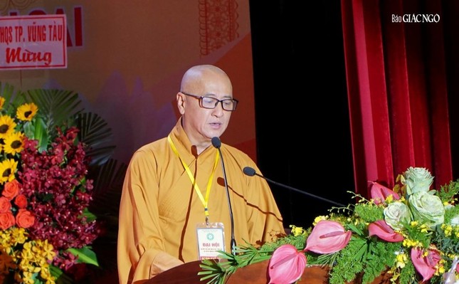 Hòa thượng Thích Huệ Thông thay mặt Tiểu ban Nhân sự Đại hội trình danh sách dự kiến giới thiệu vào Ban Trị sự GHPGVN nhiệm kỳ 2022-2027 Hòa thượng Thích Huệ Thông thay mặt Tiểu ban Nhân sự Đại hội trình danh sách dự kiến giới thiệu vào Ban Trị sự GHPGVN nhiệm kỳ 2022-2027