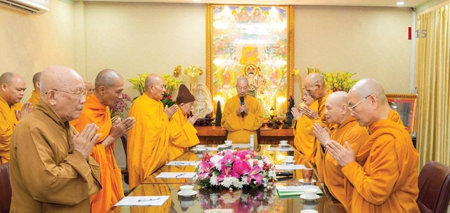 Phiên họp của Ban Thường trực Hội đồng Chứng minh GHPGVN thảo luận và thông qua Quy chế hoạt động - Ảnh: Phùng Anh Quốc