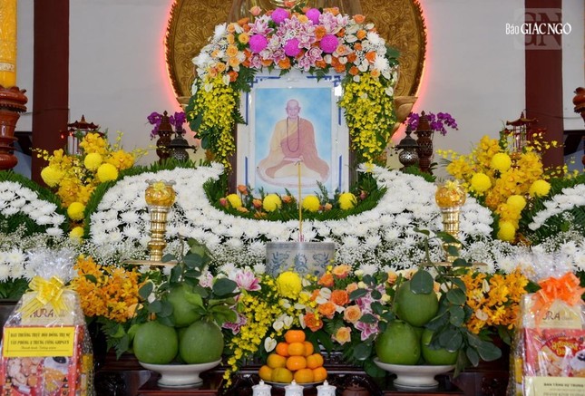 Di ảnh Đức Pháp chủ GHPGVN