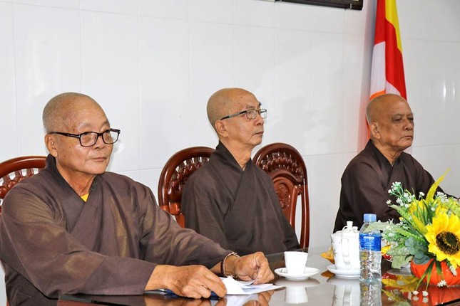 Chư tôn đức chứng minh, chủ tọa hội nghị tổng kết Phật sự năm 2022 Chư tôn đức chứng minh, chủ tọa hội nghị tổng kết Phật sự năm 2022