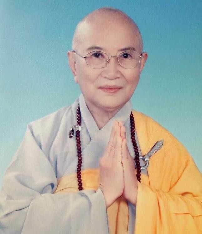 Chân dung cố Ni trưởng Thích nữ Tịnh Hạnh Chân dung cố Ni trưởng Thích nữ Tịnh Hạnh