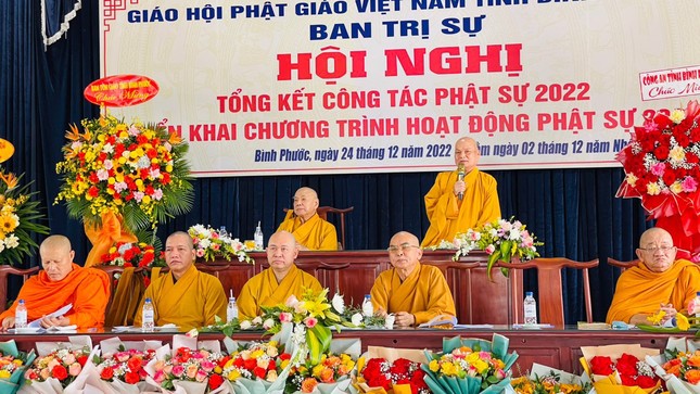 Hòa thượng Thích Nhựt Phát thay mặt Ban Chứng minh ban đạo từ Hòa thượng Thích Nhựt Phát thay mặt Ban Chứng minh ban đạo từ