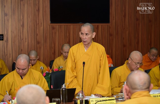 Hòa thượng Thích Thiện Thống trình dự thảo Quy chế hoạt động của Ban Thường trực Hội đồng Trị sự nhiệm kỳ 2022-2027 Hòa thượng Thích Thiện Thống trình dự thảo Quy chế hoạt động của Ban Thường trực Hội đồng Trị sự nhiệm kỳ 2022-2027