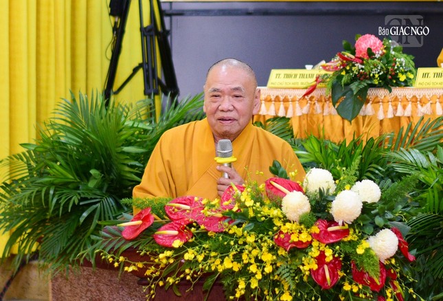 Hòa thượng Thích Thiện Pháp trình danh sách nhân sự Ban Kiếm soát