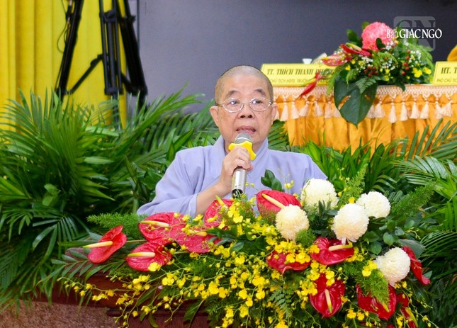 Ni trưởng Thích nữ Nhật Khương trình danh sách dự kiến nhân sự Phân ban Ni giới