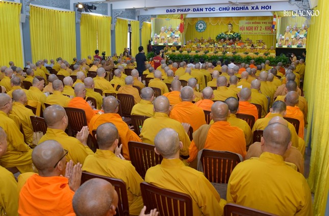 Toàn cảnh hội nghị tại Văn phòng Ban Thường trực Hội đồng Trị sự phía Nam sáng 27-12