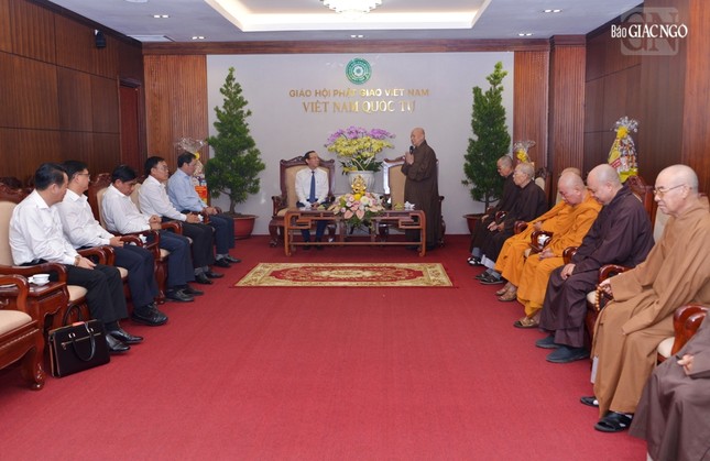 Quang cảnh buổi tiếp tại Việt Nam Quốc Tự