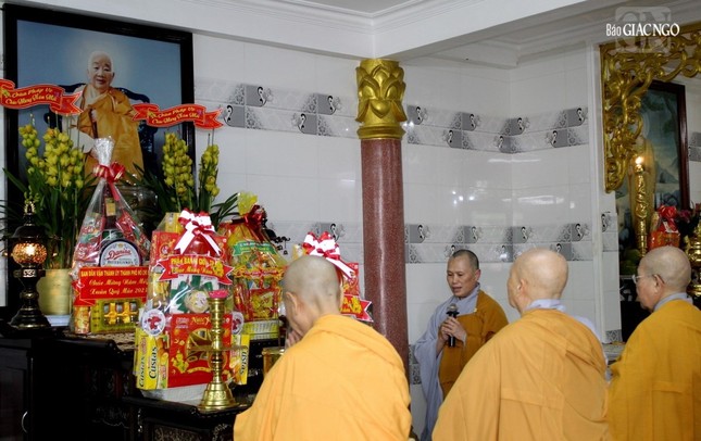 Đảnh lễ Giác linh Ni trưởng Thích nữ Như Thanh Đảnh lễ Giác linh Ni trưởng Thích nữ Như Thanh