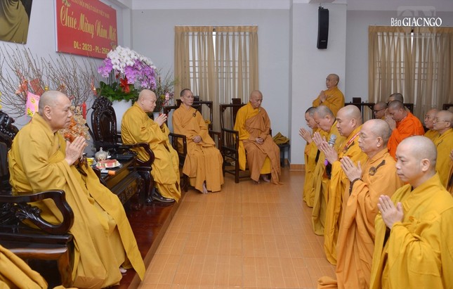 Thượng tọa Thích Phước Nguyên đại diện khánh tuế, chúc Tết chư tôn giáo phẩm Hội đồng Trị sự Thượng tọa Thích Phước Nguyên đại diện khánh tuế, chúc Tết chư tôn giáo phẩm Hội đồng Trị sự