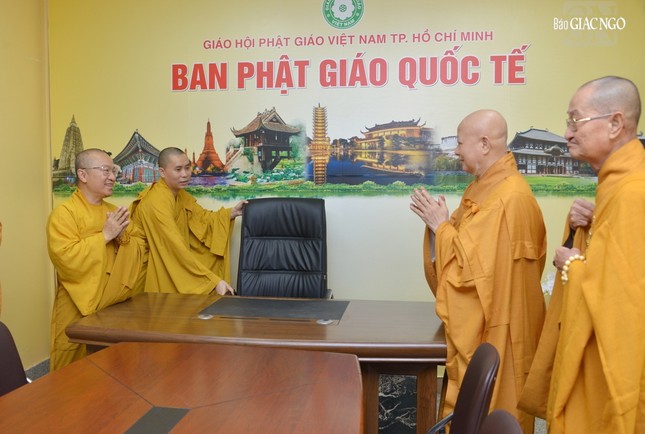 Thăm Ban Phật giáo Quốc tế