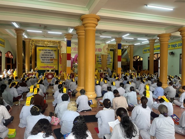Phật tử tham dự Phật tử tham dự