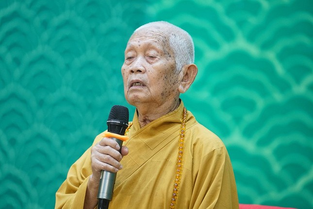 Hòa thượng Thích Huyền Thông đạo từ