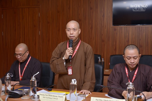 Thượng tọa Thích Quang Thạnh đóng góp ý kiến Thượng tọa Thích Quang Thạnh đóng góp ý kiến