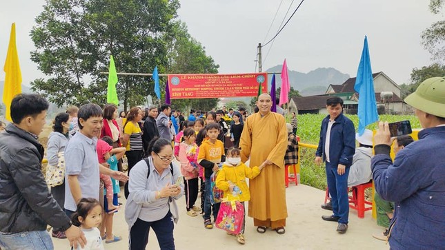 Niềm vui ngày khánh thành cầu Niềm vui ngày khánh thành cầu