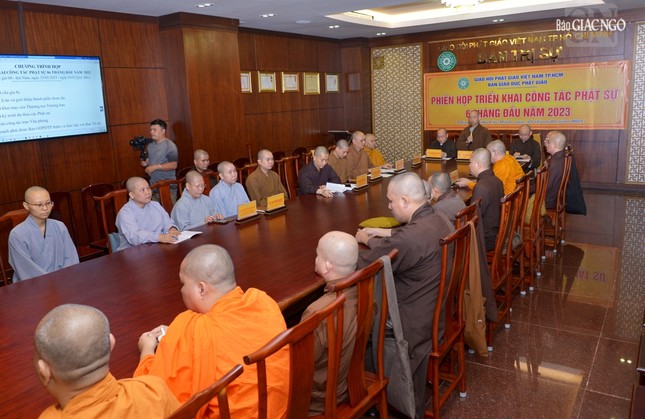 Quang cảnh buổi họp tại Việt Nam Quốc Tự, vào sáng 23-2 Quang cảnh buổi họp tại Việt Nam Quốc Tự, vào sáng 23-2