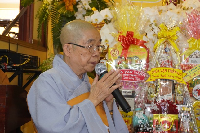 Ni trưởng Thích nữ Nhật Khương chia sẻ tại lễ tưởng niệm Ni trưởng Thích nữ Nhật Khương chia sẻ tại lễ tưởng niệm