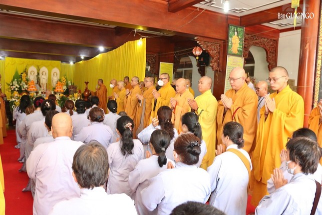 Nhất tâm cầu nguyện