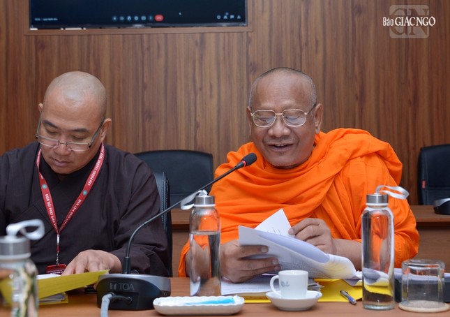 Hòa thượng Danh Lung đóng góp ý kiến Hòa thượng Danh Lung đóng góp ý kiến