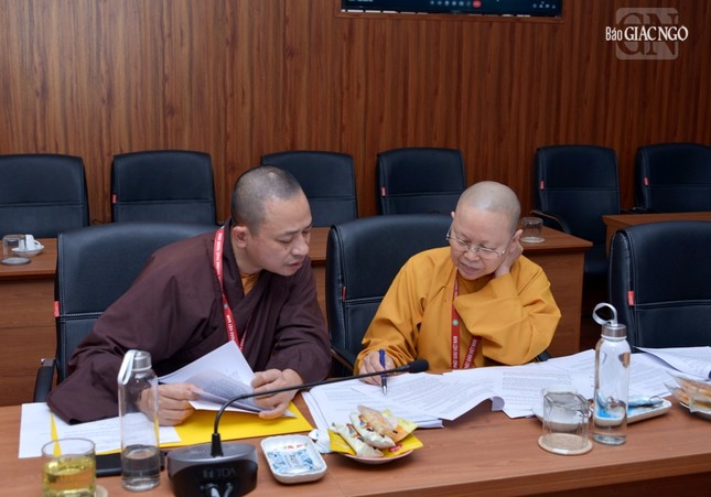 Thảo luận các chi tiết quy chế hoạt động các ban, viện T.Ư Thảo luận các chi tiết quy chế hoạt động các ban, viện T.Ư