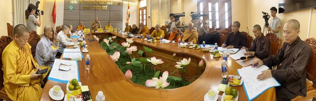 Ban Thường trực họp triển khai nhiều hoạt động Phật sự sắp tới Ban Thường trực họp triển khai nhiều hoạt động Phật sự sắp tới