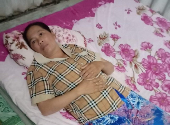 Bà Phan Thị Tuyết Mai bị sỏi thận Bà Phan Thị Tuyết Mai bị sỏi thận