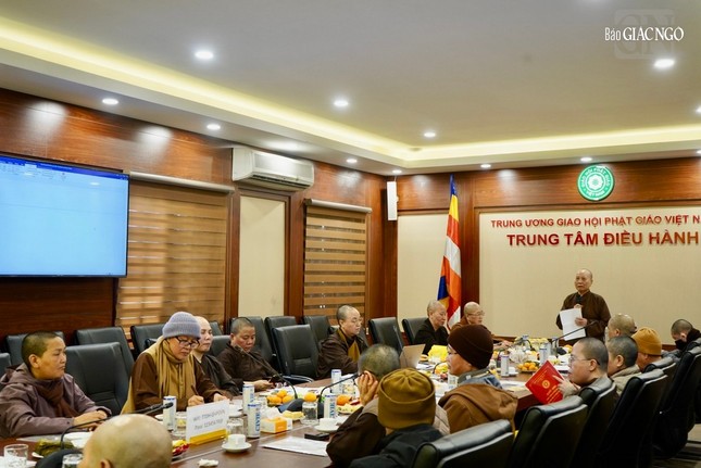 Ni trưởng Thích Đàm Nghiêm đạo từ tại hội nghị Ni trưởng Thích Đàm Nghiêm đạo từ tại hội nghị