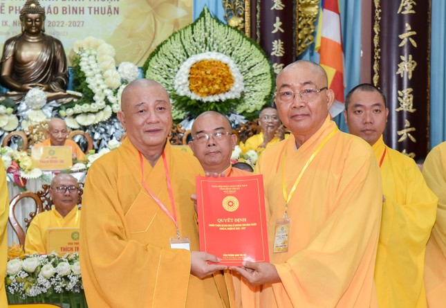 Thượng tọa Thích Nguyên Chơn làm Trưởng ban Nghi lễ Phật giáo tỉnh Thượng tọa Thích Nguyên Chơn làm Trưởng ban Nghi lễ Phật giáo tỉnh